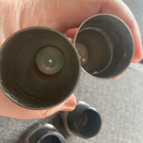 Mid century modern salt and pepper shakers metal G1 - Picture 3 of 7